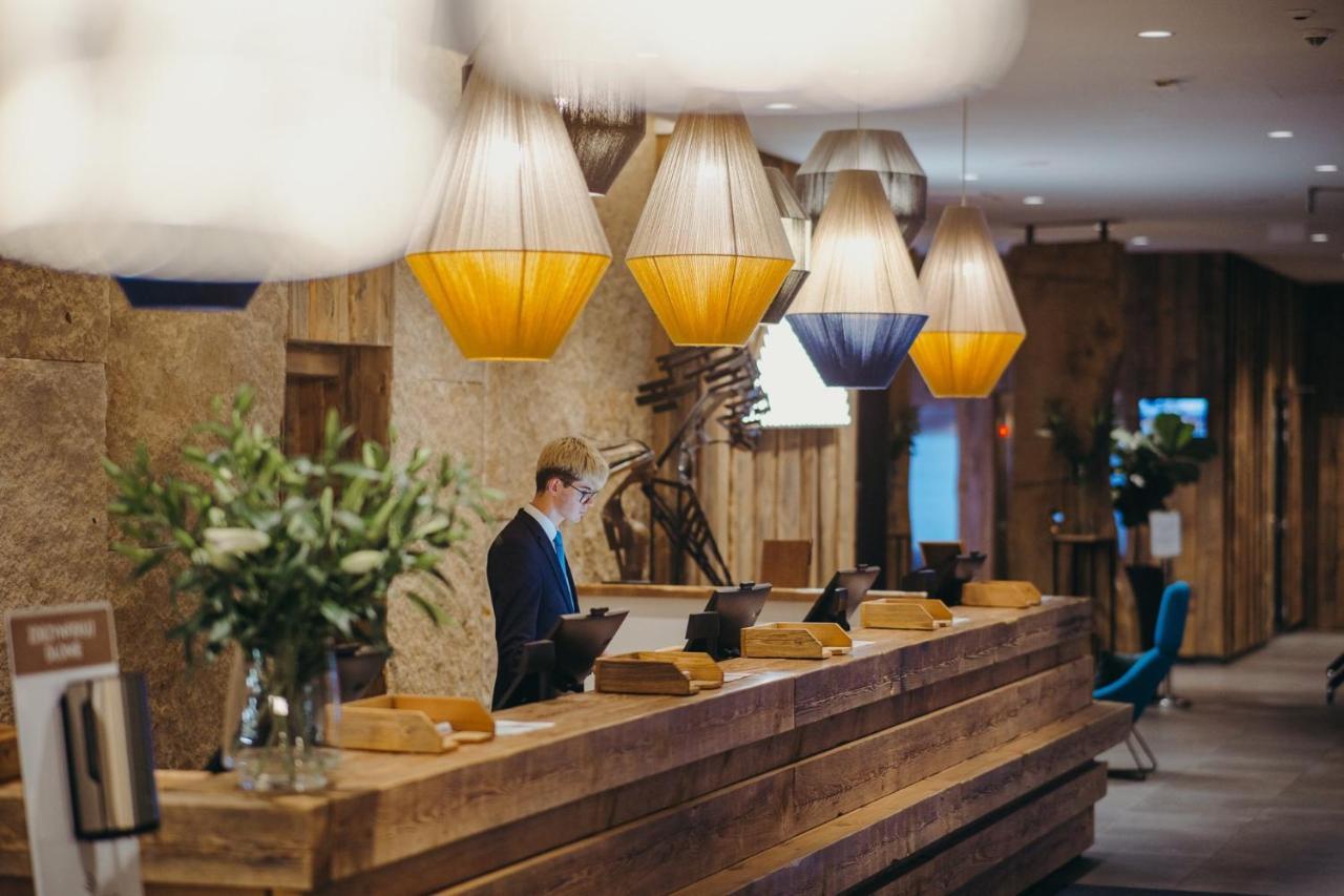 Platinum Mountain Hotel&Spa Szklarska Poręba Kültér fotó Reception desk at the hotel