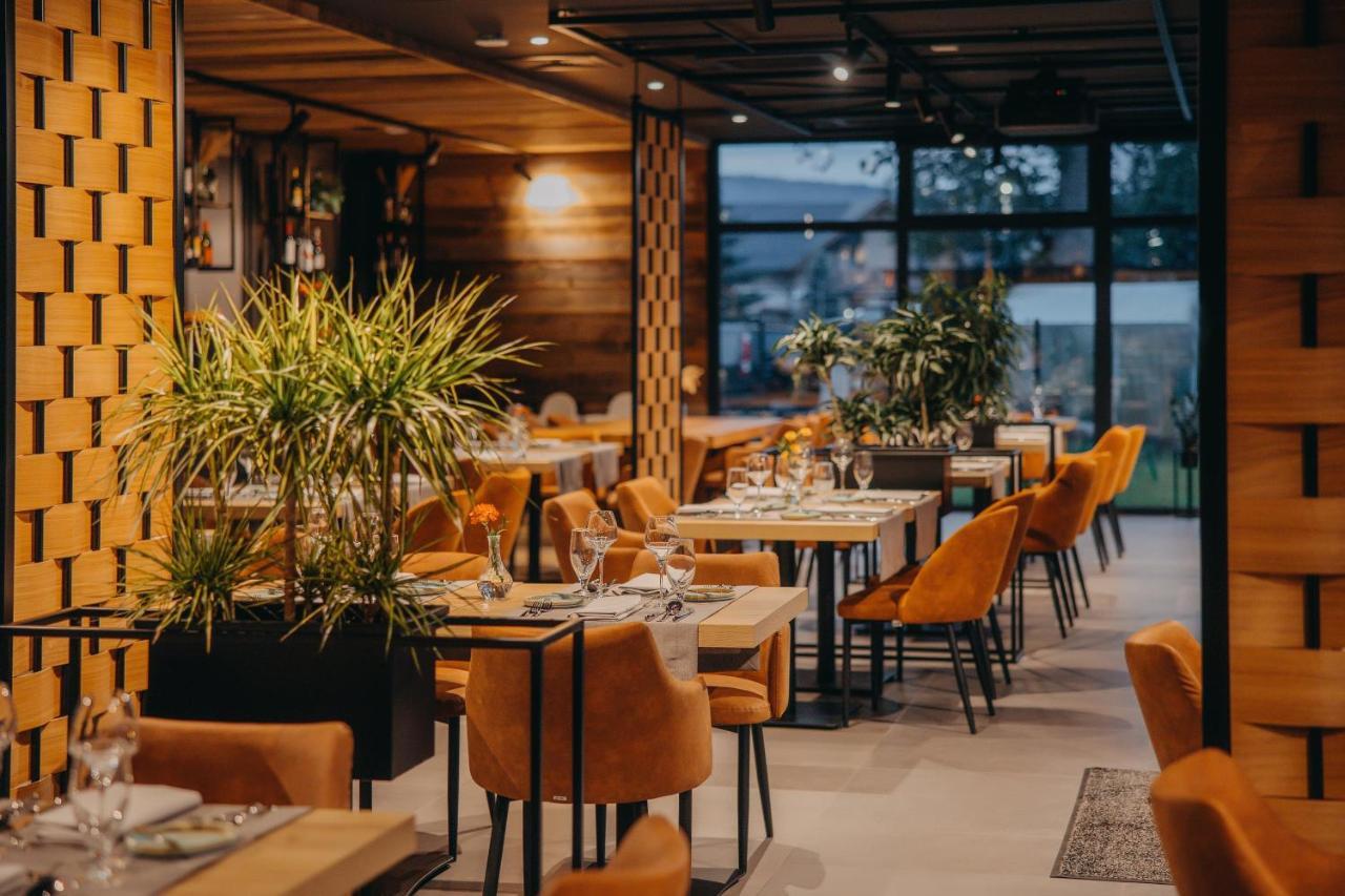 Platinum Mountain Hotel&Spa Szklarska Poręba Kültér fotó Restaurant interior